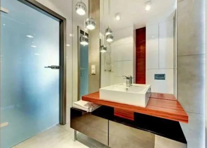 Agapella - Albatros 15 Floor, 2 Parking Spaces In The Garage